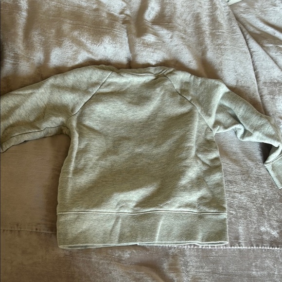 Crewcuts Gray NYC Kids Sweatshirt Size 4-5 - Picture 3 of 3